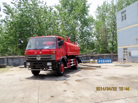東風(fēng)平頭8噸消防灑水車